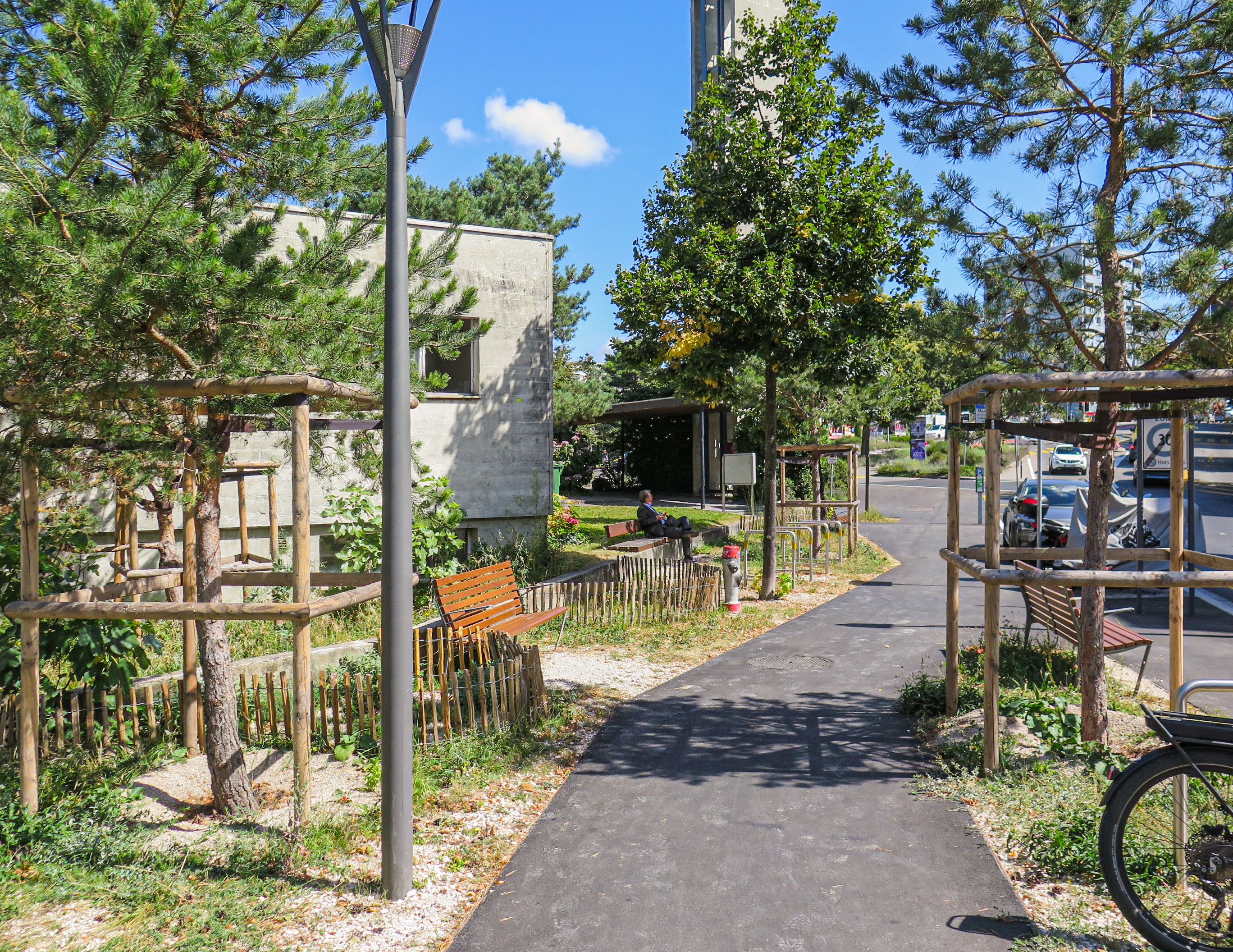 Av. de Montoie nach Umgestaltung