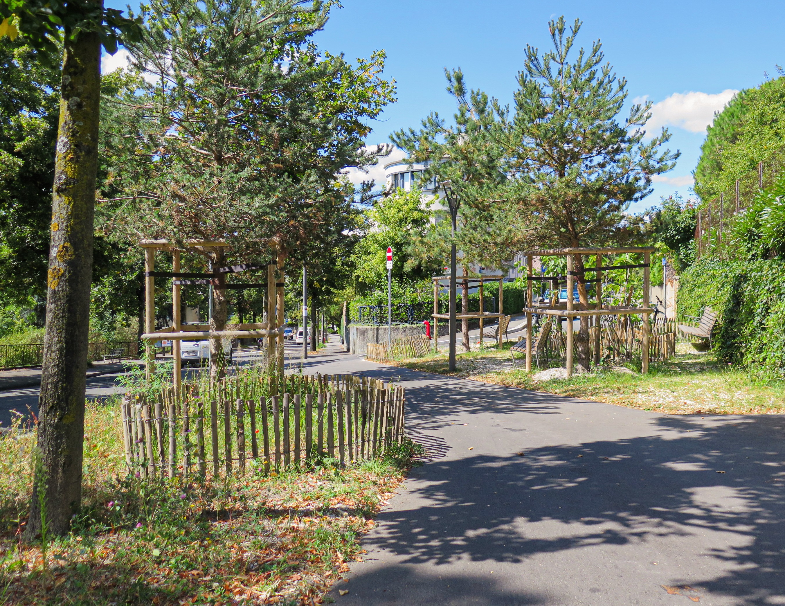 Av. de Montoie nach Umgestaltung