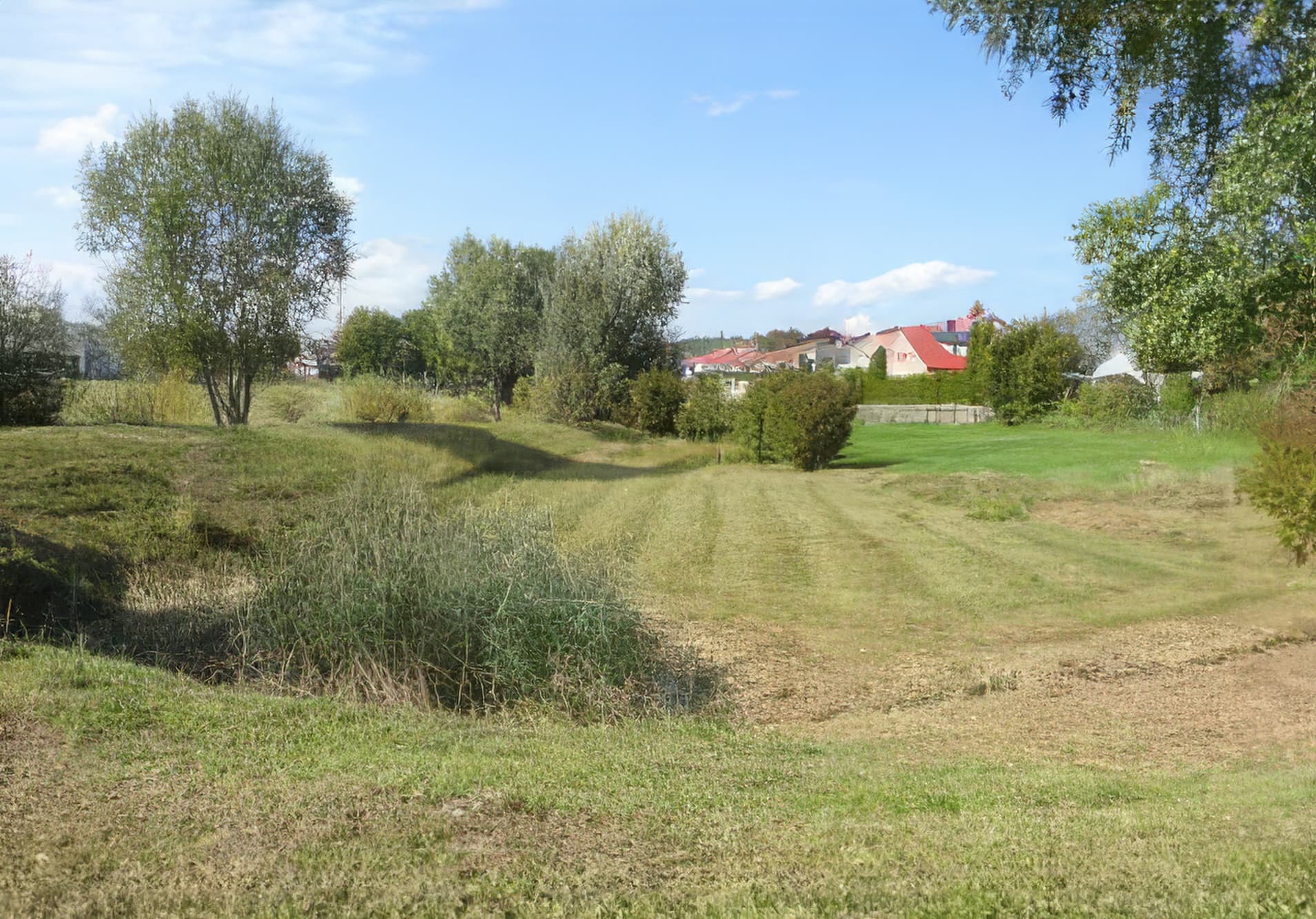 Retentionsmulde ausserhalb des Siedlungsraum